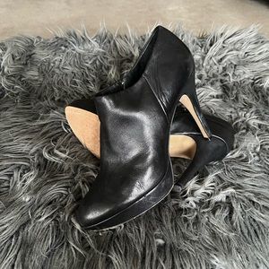 Vince Camuto Black Leather High Heel Bootie size 8.